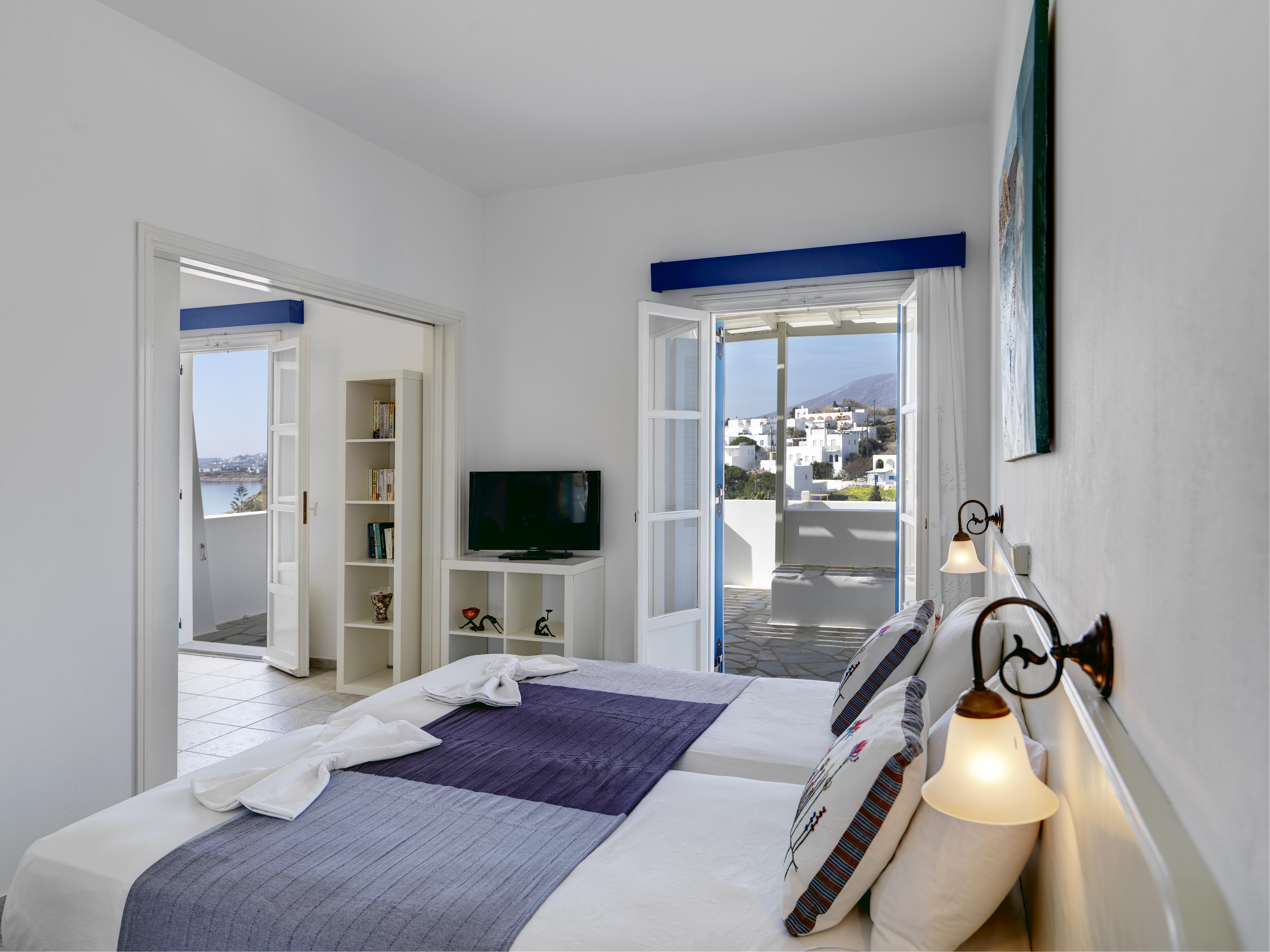 Aloni Hotel & Suites Piso Livadi Exterior photo